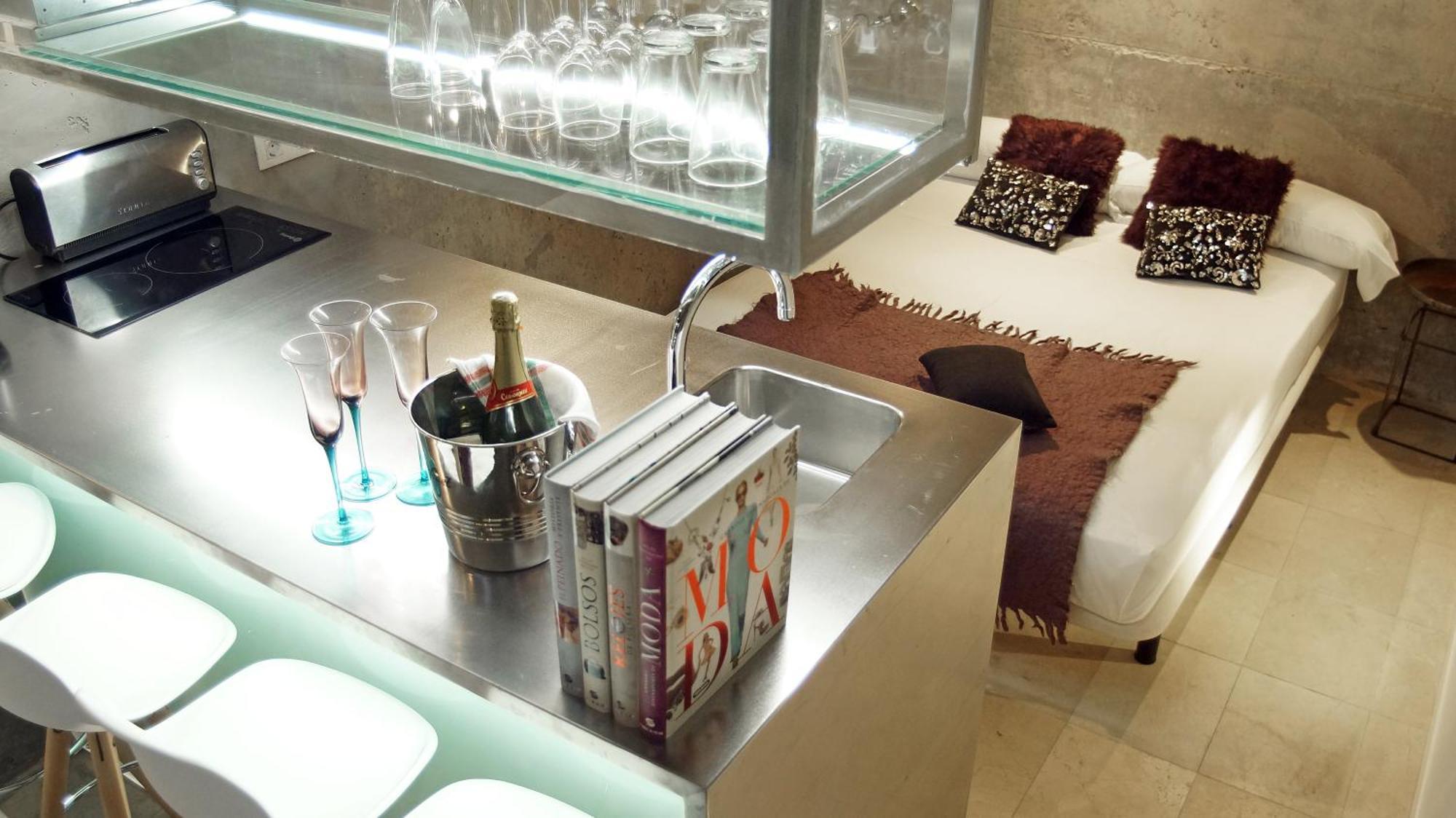 My Space Emirates - Fully Equipped Apartments Near The Beach With Shared Pool Barcelona Cameră foto