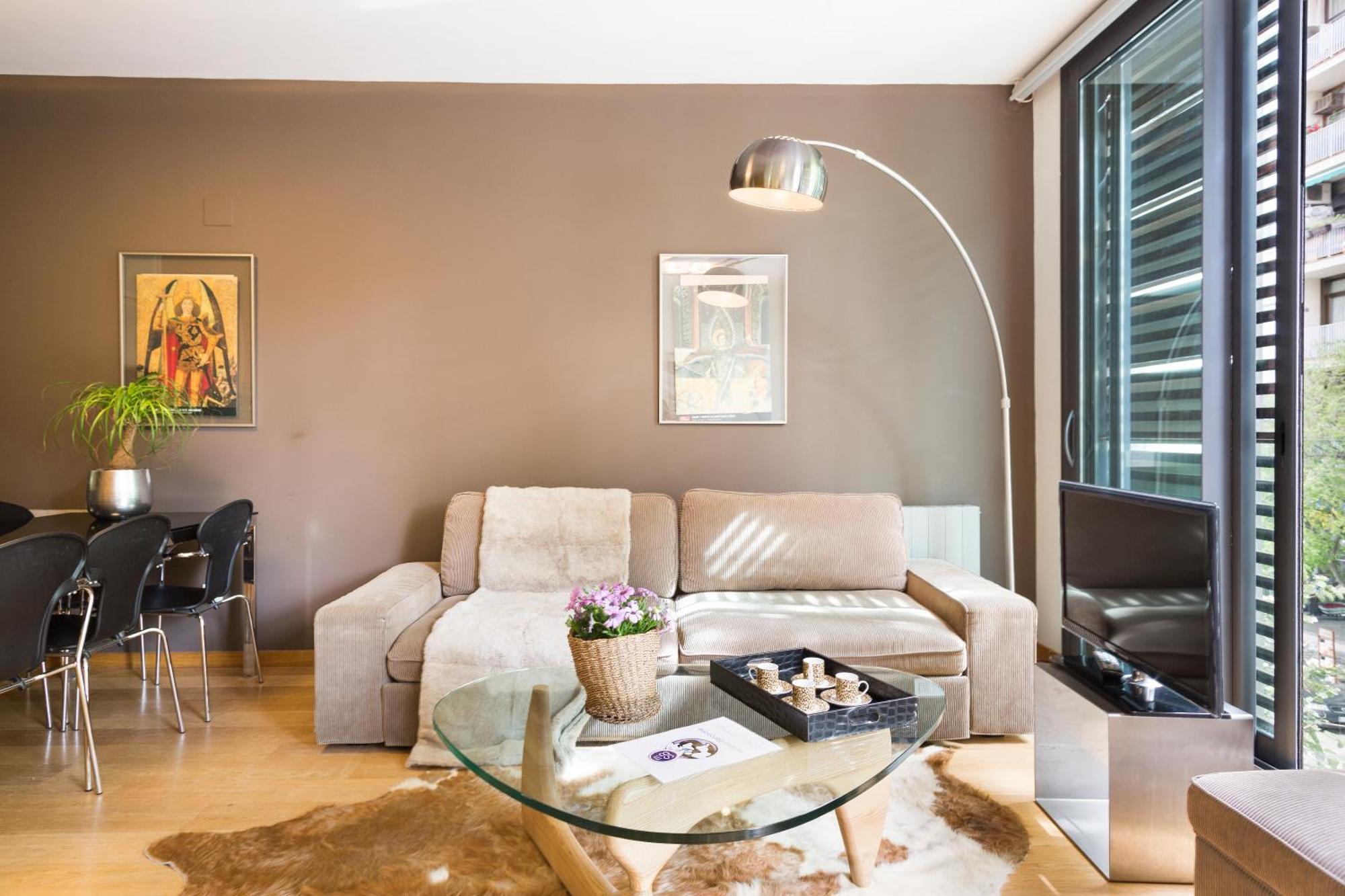 My Space Emirates - Fully Equipped Apartments Near The Beach With Shared Pool Barcelona Exterior foto